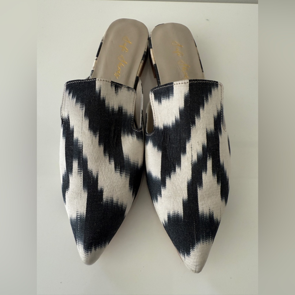 SUFI Shoes Ikat Mules Slippers Shoes 39/9